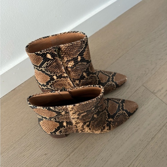 Madewell The Fiona Boot in Snake Embossed Leather - Picture 5 of 13